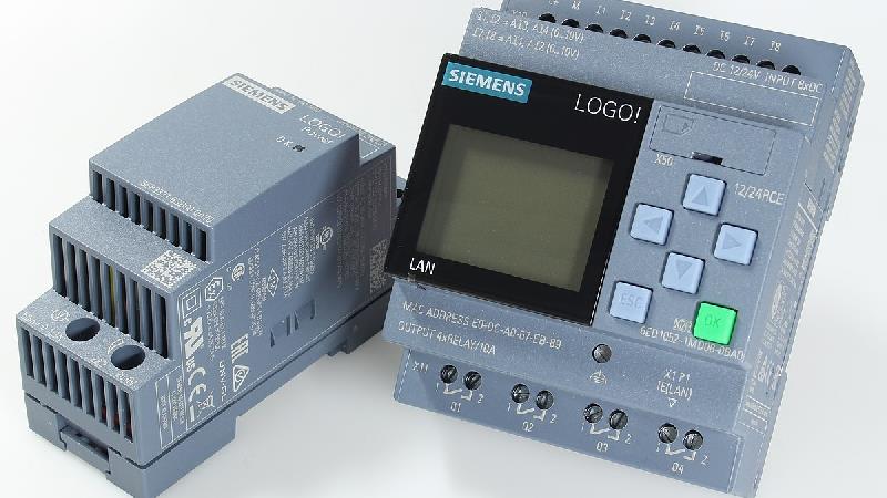 PLC چیست + نکات مهم برای خرید