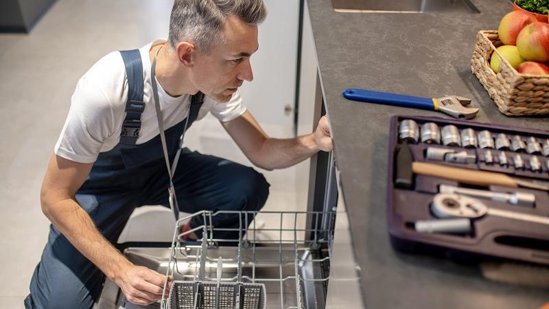 برای حل مشکلات ظرفشویی ال جی باید به کجا مراجعه کنم؟