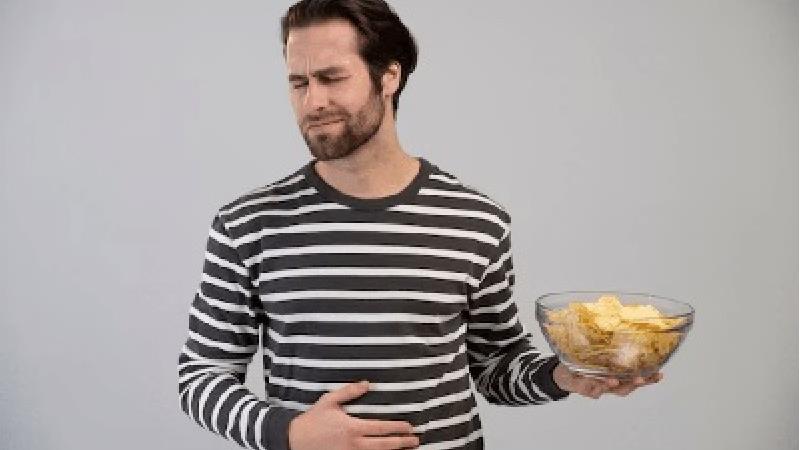 درمان سریع و خانگی مسمومیت غذایی؛ چی بخوریم که خوب باشد