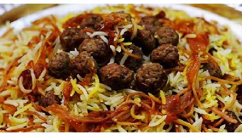 طرز تهیه رشته پلو با گوشت قلقلی