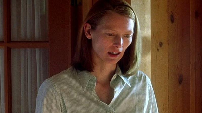 بازیگر زن مشهور با لباس معمولی‌اش خبرساز شد! + تصویر