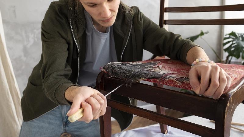 چطور مبل کهنه را نو کنیم؟ ۷ ترفند عالی