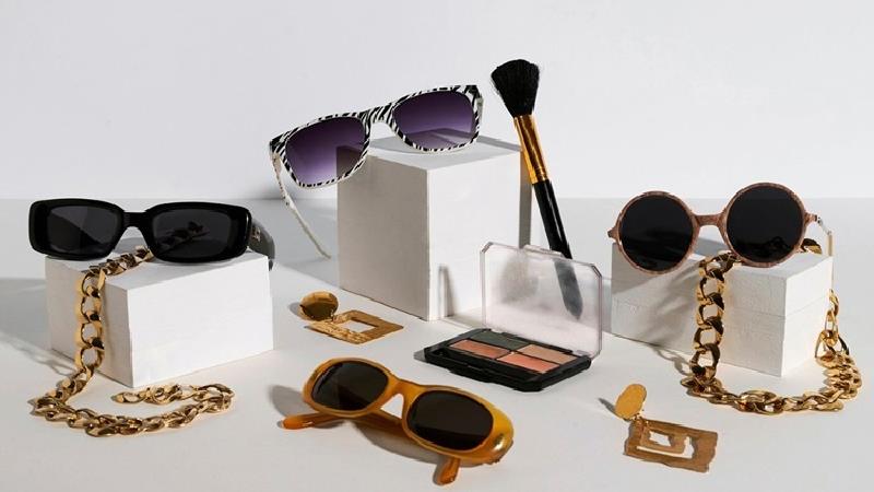 اکسسوری هایی که هر خانم شیک پوشی باید داشته باشد!