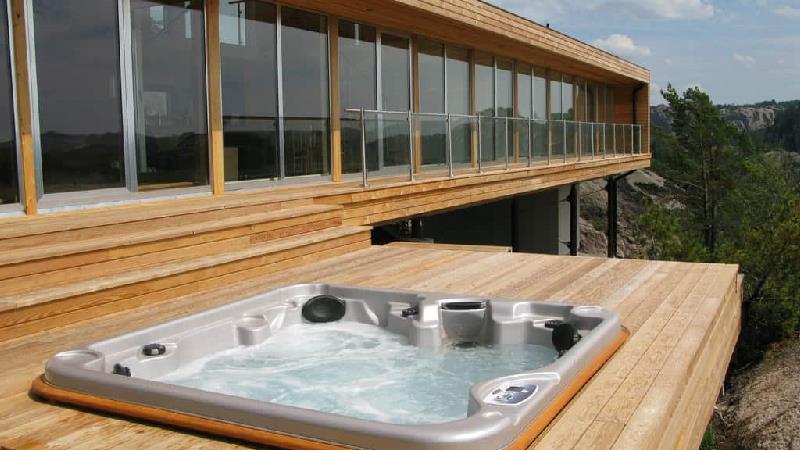 جکوزی راه حل طبیعی و موثر برای تسکین دردها