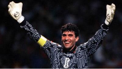 گفت‌وگویی با احمدرضا عابدزاده به مناسبت روز جهانی دروازه بان