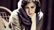 بیوگرافی و کارنامه هنری نازنین احمدی، برنده سیمرغ بهترین بازیگر زن از جشنواره فجر 98
