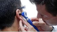 وزوز گوش یا تینیتوس نشانه چیست و درمان آن چگونه است