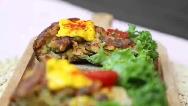 فیلم: دستور پخت املت سبزیجات ایتالیایی برای صبحانه یا ناهار